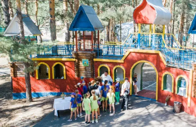Солнечный, инфраструктура