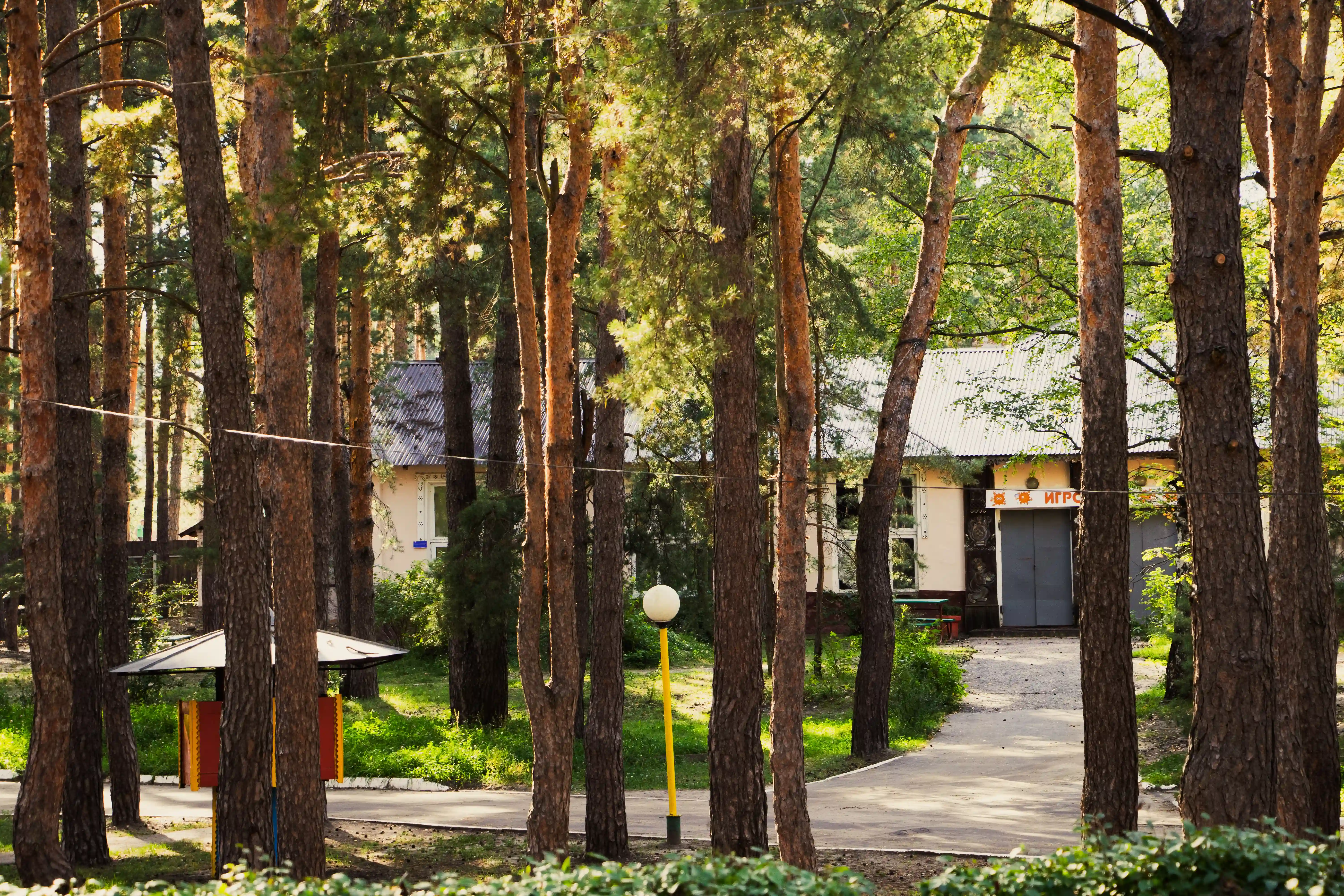 Солнечный, инфраструктура