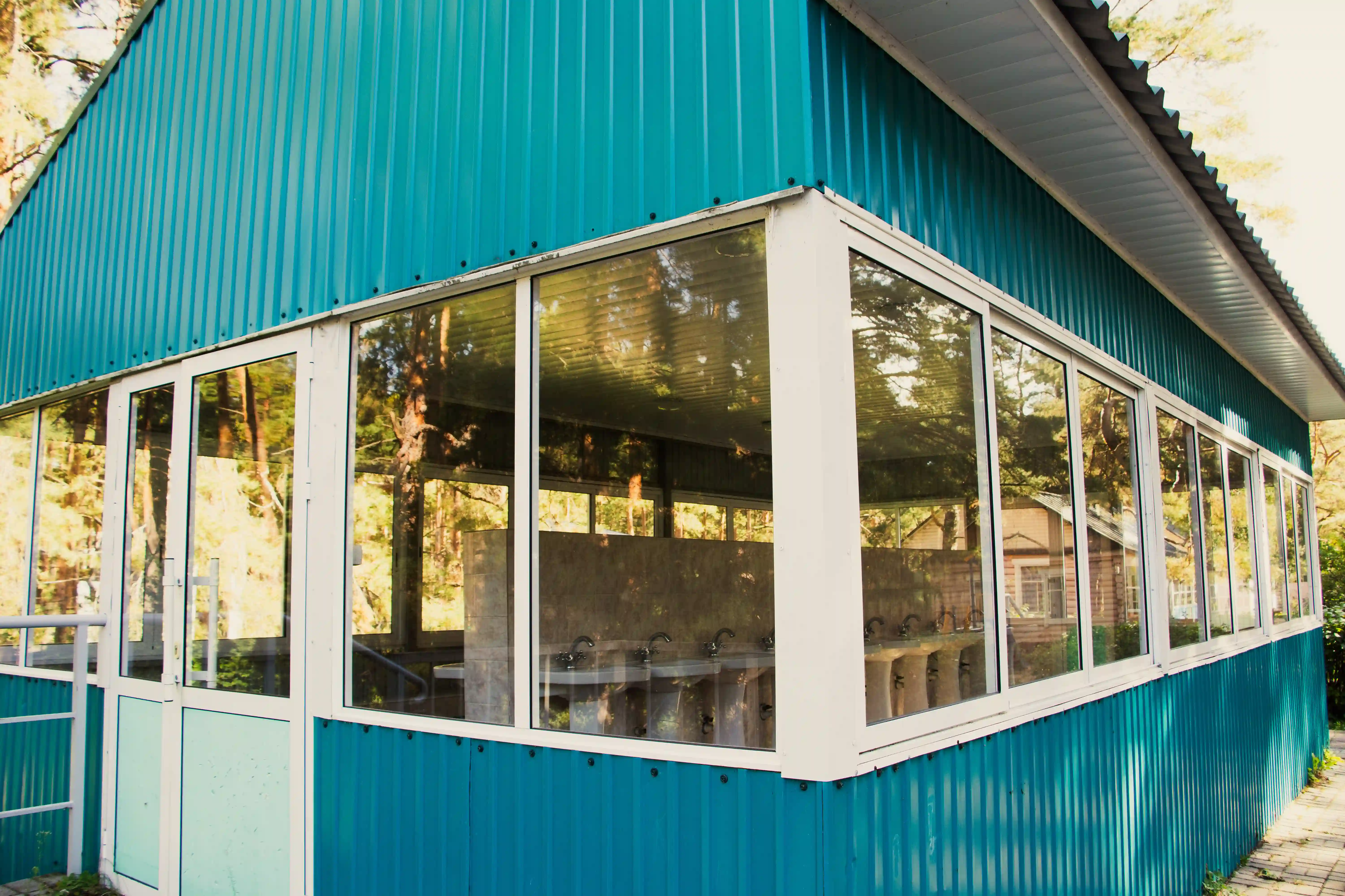 Солнечный, инфраструктура